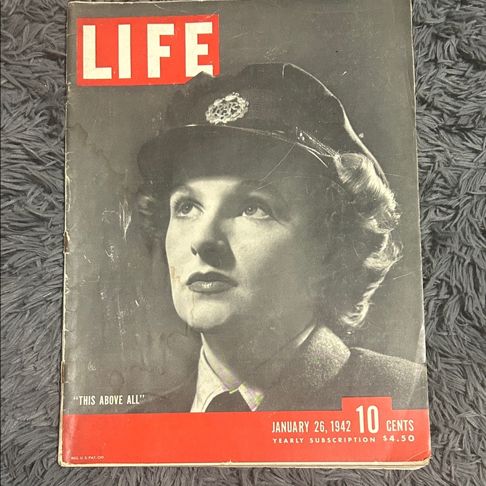 Vintage LIFE Magazine - January 1942 Edition - “This‎ Above All”
